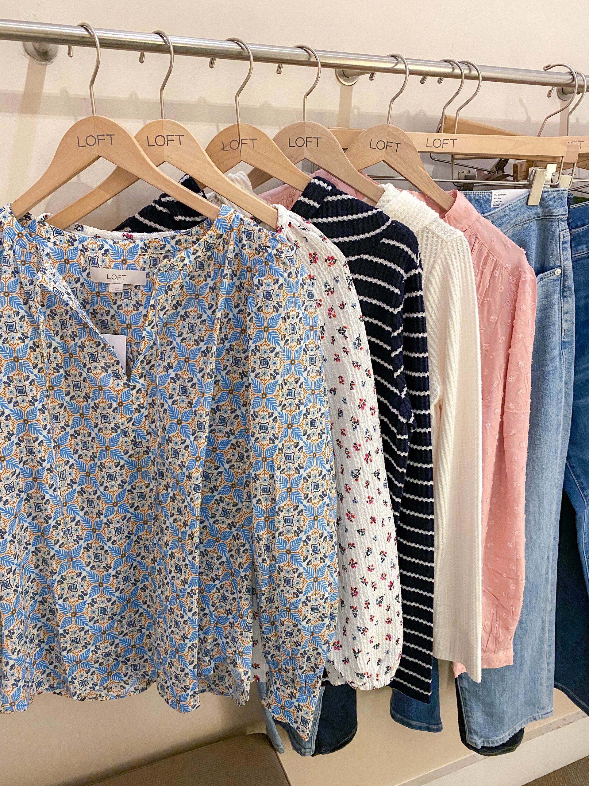 Top Stores Like LOFT for Affordable Fashion and Casual Style