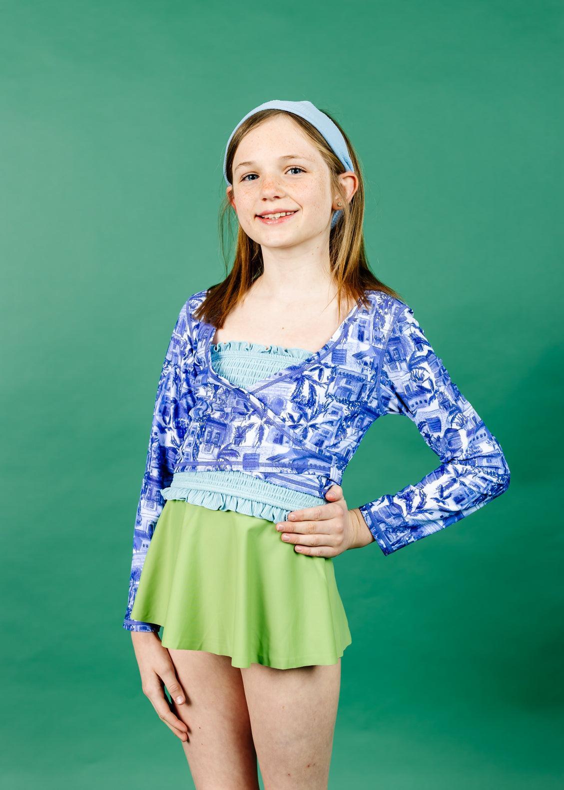 mini skirt teenager