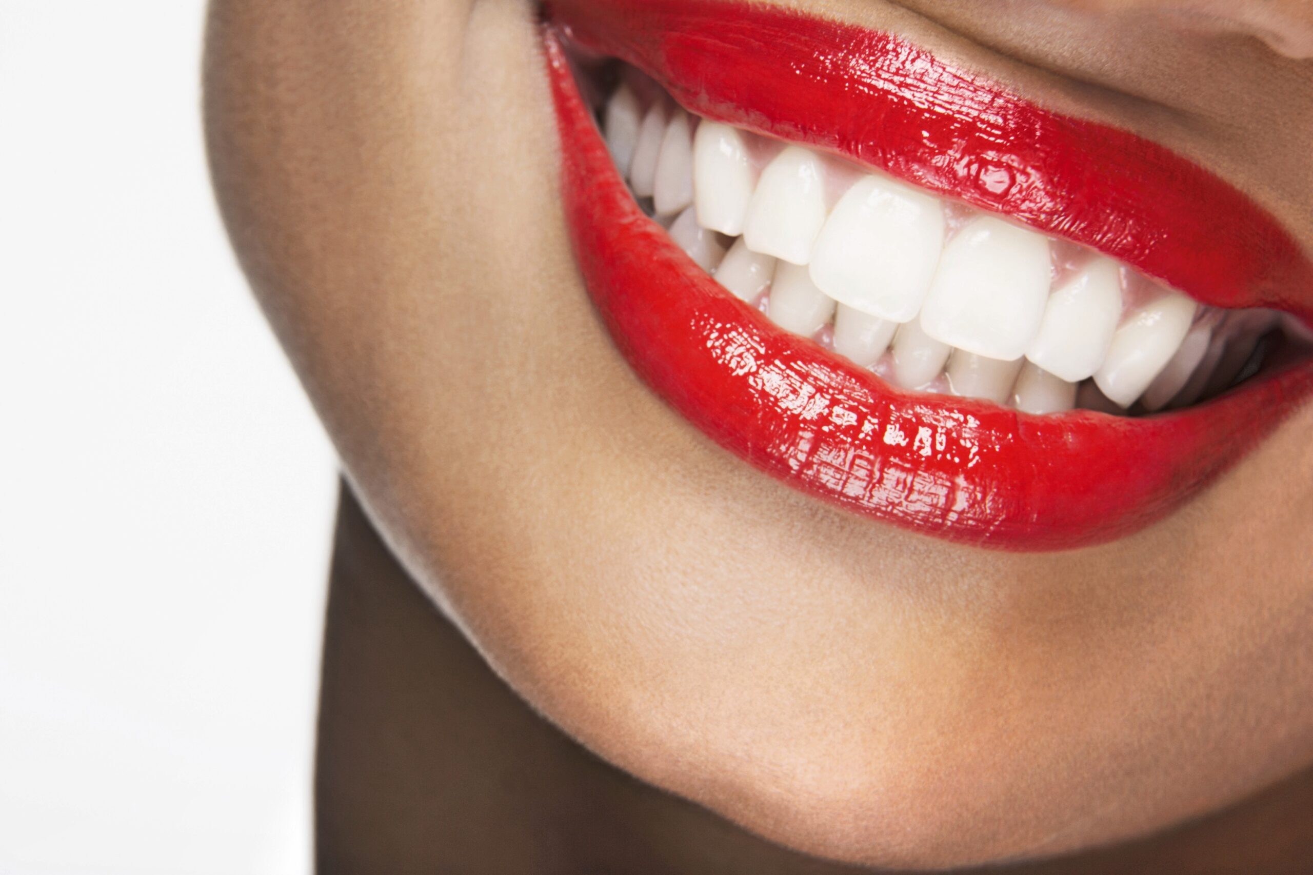 Discover the Benefits of Cosmetic Tooth Crowns for a Natural, Beautiful Smile