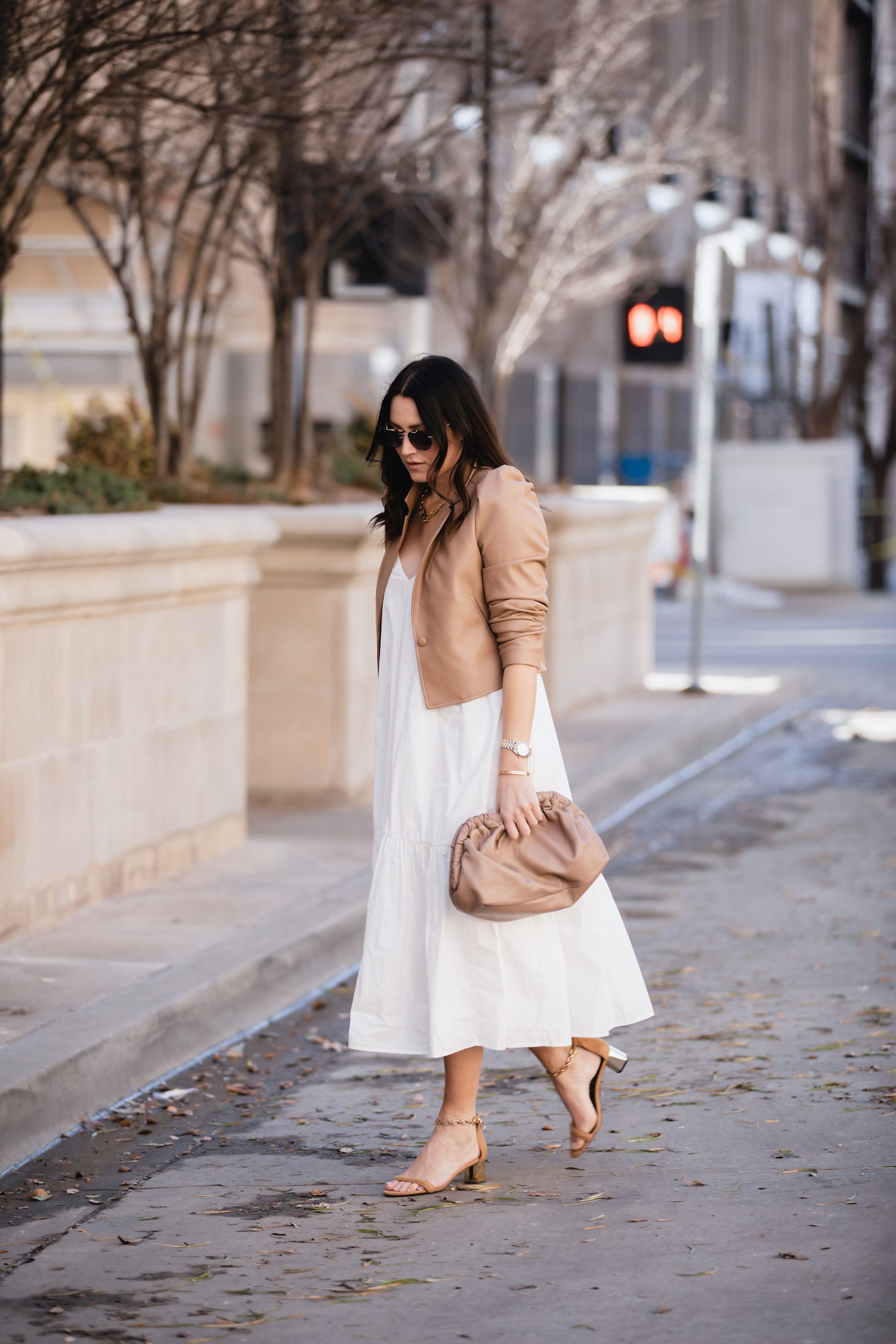 Perfect March Outfits: Layer Up for Spring with Stylish Pieces