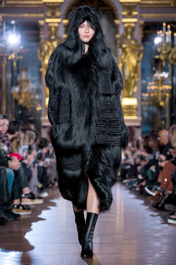 Furs Big Moment: When Fur Came Into Fashion NYT (The New York Times Explains When Fur Became a Fashion Statement)