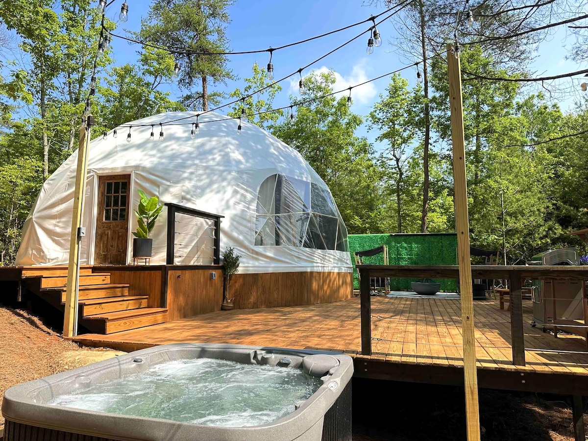Unwind in Style: Hot Tub, Outdoor Movie & Luxe Glamping Dome Experience