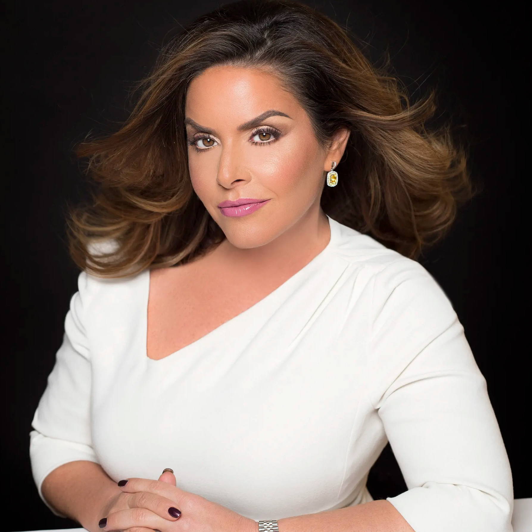 Discover who owns Grande Cosmetics the brand details.
