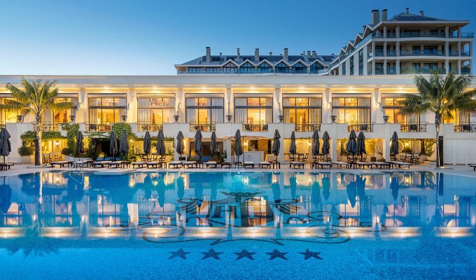 Portugal 5 Star Hotels : Unforgettable Experience and Top Picks.
