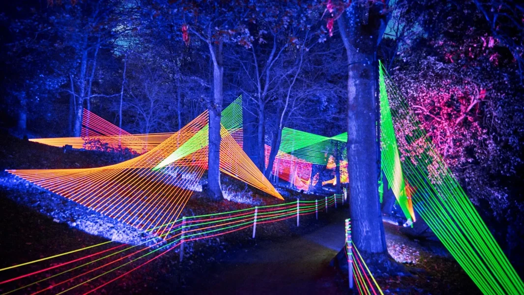 Dont miss these fantastic Malibu Christmas lights displays!